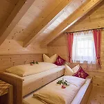 Tatil Evi Achenseer Huettendoerfl Eben am Achensee